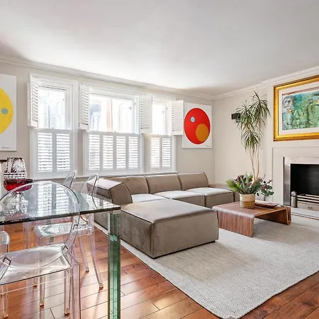 Luxury Central London Apartment With 3 Bedrooms